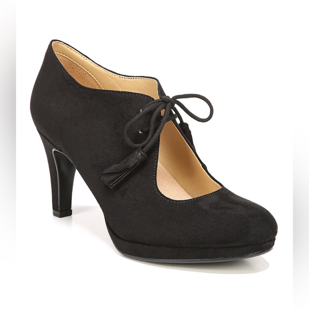NWB Naturalizer Paxton Lace Up Heels